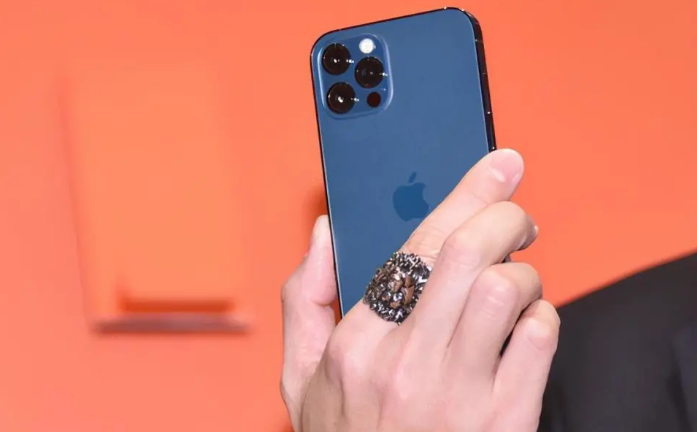 三穗苹果手机维修分享iPhone12系列重启方法教程 
